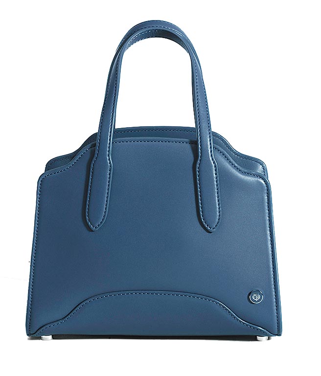 Loro Piana Sesia Micro光滑小牛皮手提包，10万3500元。（Loro Piana提供）