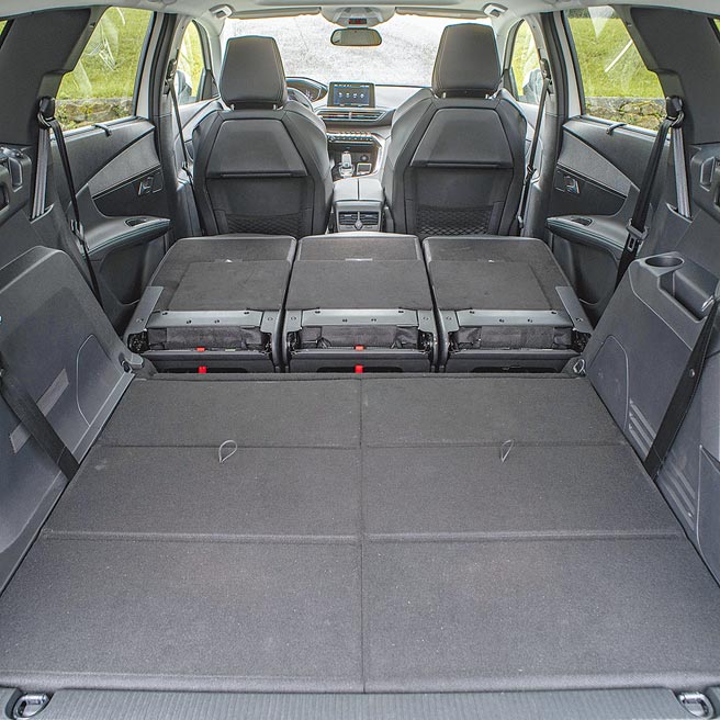 行李厢最高可达1940L。（陈大任摄）