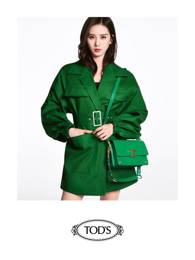 刘诗诗白皙的皮肤搭配抢眼的绿色系穿搭，展现春夏时尚。（Tod’ｓ提供）
