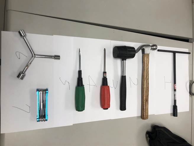 警方查扣作案工具。（警方提供）