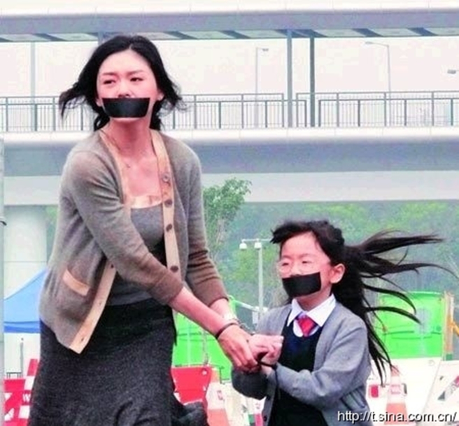 陈诗慧先前在微博分享《保持通话》剧照。（图／翻摄自陈诗慧MoonMoon微博）