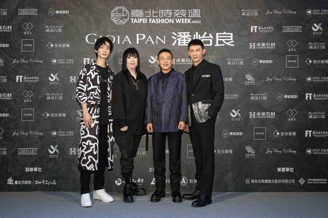 金钟奖影帝黄河、金马奖影帝李康生以及金钟男神温升豪同场参加设计师潘怡良老师2022秋冬时尚大秀（左起）。（GIOIA PAN提供）