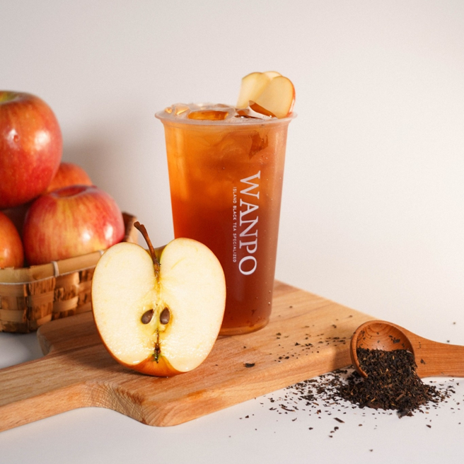 万波岛屿红茶新品「红苹岛屿」。（图／品牌提供）