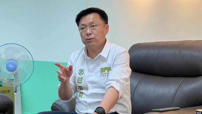 高市党部主委赵天麟强调，自己是公共财，今天不克前来的参选人可择日再约，目标拿下35席、泛绿共40席，力拚议会过半。（柯宗纬摄）