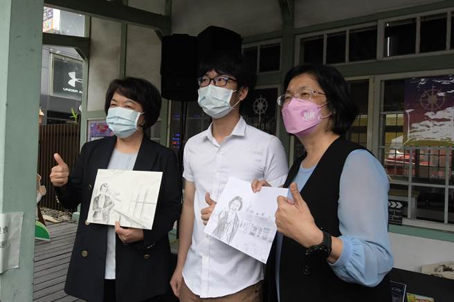 彰化青年职涯发展中心今天正式揭牌，目前业务仍属于劳工处下，未来将移拨给即将成立的青年发展处。（谢琼云摄）