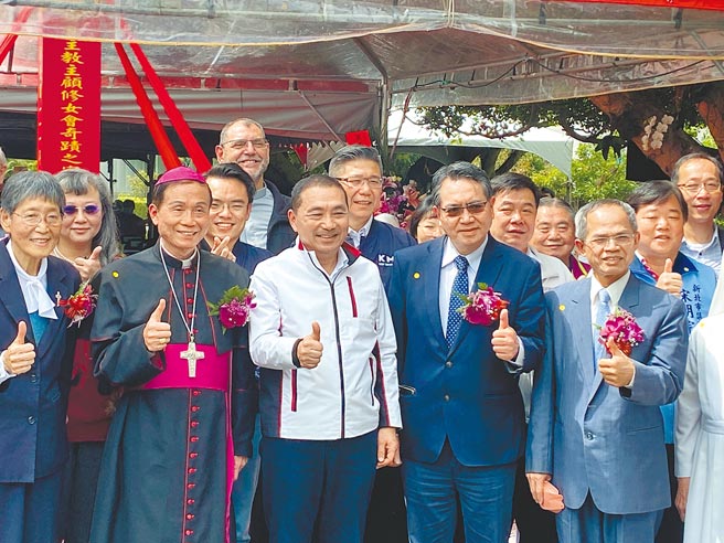 新北市泰山區奇蹟之家將擴建400多坪，是塭仔圳重畫區內首座建案，新北市長侯友宜表示，奇蹟之家擴建案象徵改變大台北中心點從照顧長者開始。（戴上容攝）