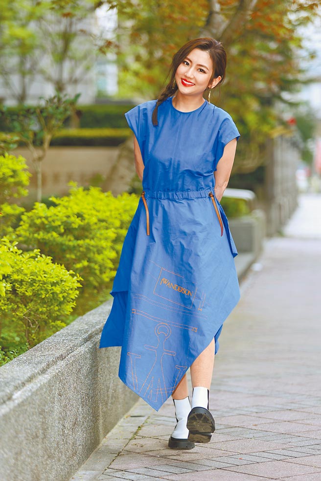 Selina浴火重生，昨感谢身边亲友一路对她的疼爱与珍惜。（罗永铭摄）