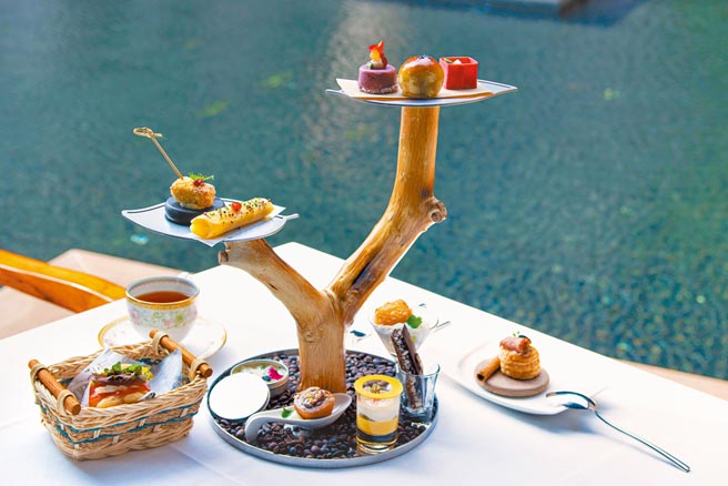 延续冬季畅销热度，丽禧下午茶搭配独立汤屋，双人售价3050元。（北投丽禧温泉酒店提供）