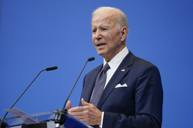 北约组织（NATO）、七大工业国集团（G7）及欧盟24日在比利时布鲁塞尔接连举行了3场峰会，美国总统拜登在会后发表演说。（美联社）