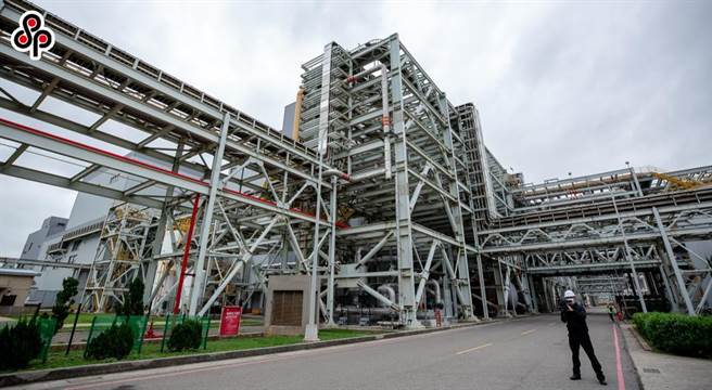 執行大潭電廠擴建工程中的52名移工新冠病毒篩檢為陽性，台電表示，目前評估影響不大。(本報資料照片)