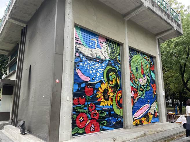 新興公園內的截流站彩繪活化。（洪靖宜攝）