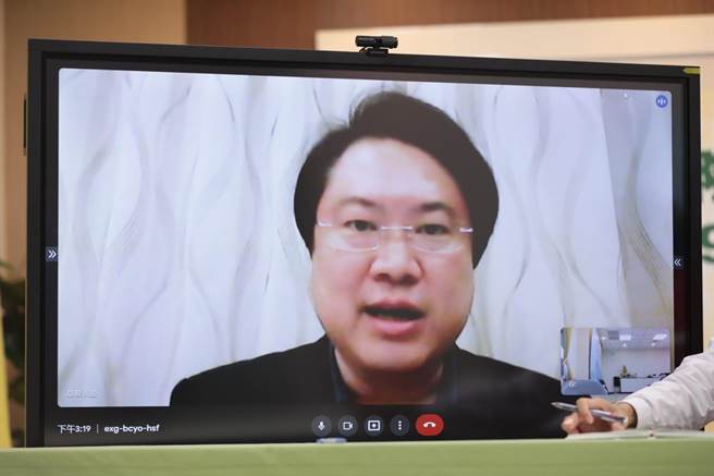 基隆市长林右昌居隔延至10天，自曝健康状况良好。（基隆市政府提供／陈彩玲基隆传真）