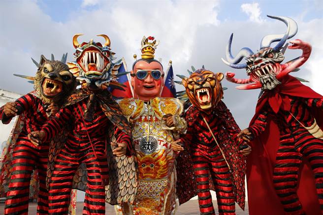 旅遊達人吳建衡走訪世界各地。（吳建衡提供）