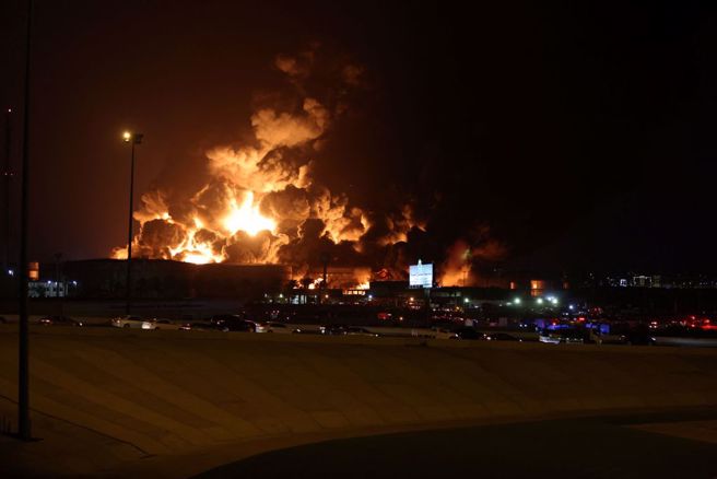 葉門胡塞青年運動組織對沙烏地發動空襲，現在表示願意停火與談判。(圖/路透社)