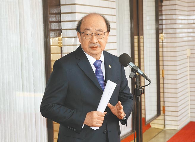 後小英時代，民進黨啟動地方民代換血布局，不少資深議員棄選，一手力捧接班人、一手備戰立委。圖為民進黨立法院黨團總召柯建銘。（本報資料照片）