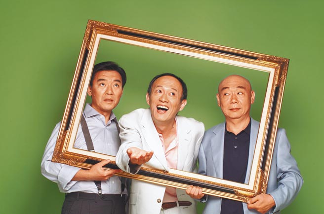 李立群（左起）、金士傑、顧寶明曾合演果陀劇場舞台劇 《ART》。（資料照片）