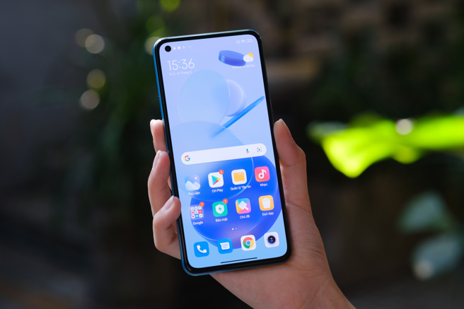 Google Play商店被發現又有多款App藏有木馬程式，竊取用戶個資，利用訂閱制的儲值帳戶竊取金錢。(手機示意圖 達志提供)
