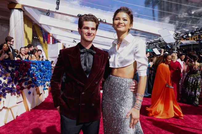 二代蜘蛛人安德魯加菲爾德（Andrew Garfield）與千黛亞（Zendaya）。（路透）