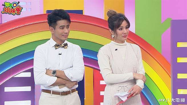 莎莎（右）、郭彦均在录影现场心疼落泪。（八大提供）