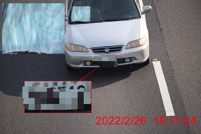 云林县陈姓民眾被举发行驶国道时前座乘客未繫安全带，但举发照片「一团白雾」引发质疑。（国道公路警察局提供／张朝欣云林传真）