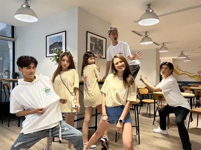 浩角翔起和顏永烈领军的网路节目《闹着玩》即将满3周年。（闹着玩娱乐提供）