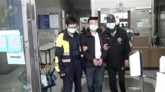 19岁薛姓男与朋友一起庆生，却在生日当天持刀划伤友人遭逮。（翻摄画面）