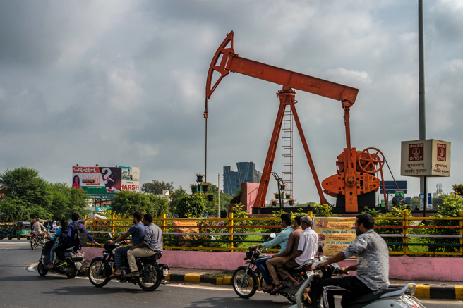 印度近來大量買進俄羅斯原油。（示意圖/達志影像/shutterstock）