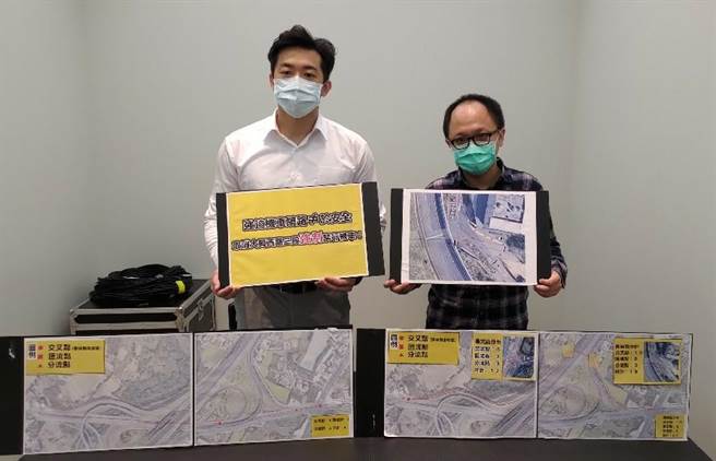 桃园市交通局2月底试办机慢车改道行驶桃园区大兴西路三段380巷，市议员简智翔和交通安全协会副理事长林志学28日痛批是本末倒置，从原本3个衝突点暴增至31个衝突点，要求悬崖勒马。（蔡依珍摄）