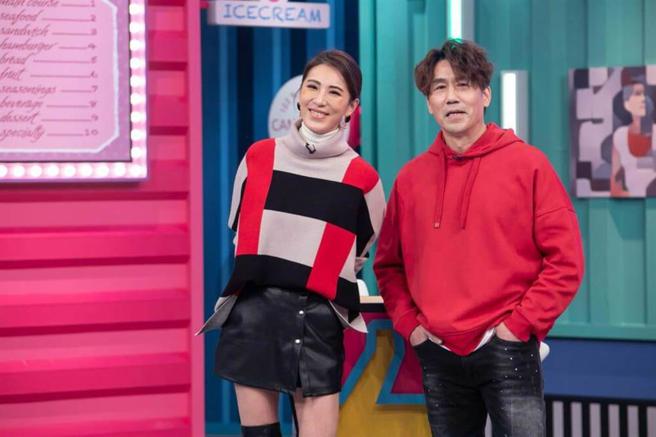 罗时丰在东森开新节目《今晚开讚吧》公开老婆昵称。（图/中时提供）
