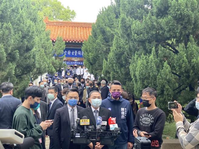 柯文哲指侯友宜是「國民黨唯一王牌」很為難　 侯友宜：把握當下好好做事(戴上容攝)