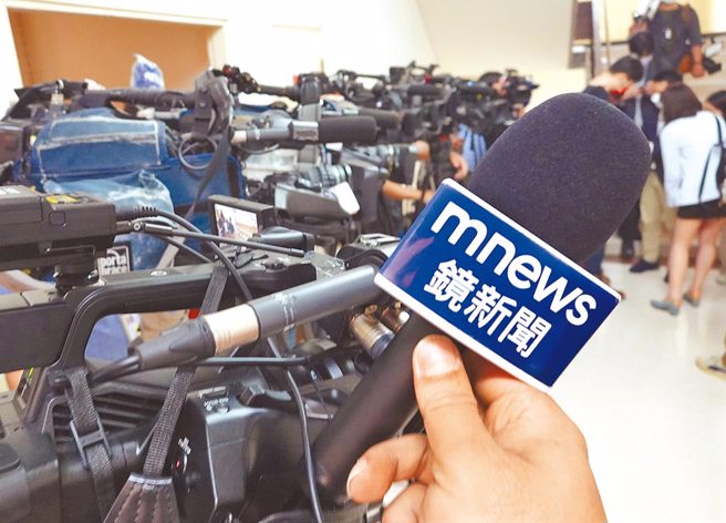 镜电视争议不断。（本报资料照片）
