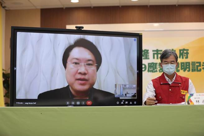 基隆市銀河小吃店爆發群聚案，市府連日追查感染源，依消費者時序表發現，來源疑似非警察同仁。（陳彩玲攝）