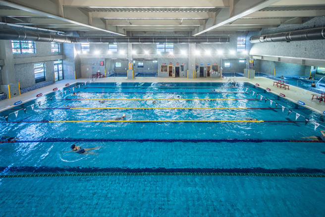 桃园持续规划兴建各区国民运动中心及体育园区，并积极活化及检修运动场馆及设施，以达成体育城市的目标。(图/桃园市政府提供)