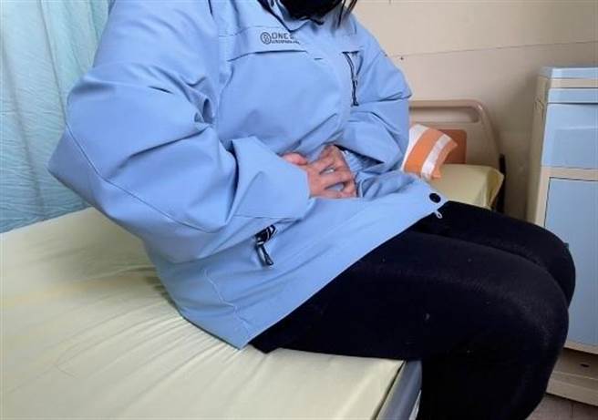 醫師提醒，長期腹瀉須留意是潰瘍性結腸炎找上門。（桃園醫院提供／陳夢茹桃園傳真）