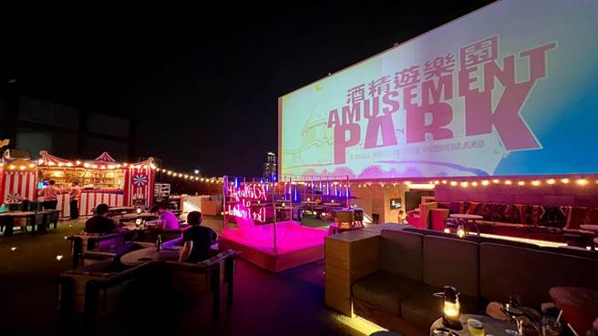 高雄英迪格酒店打造高空酒精游乐园，成为新兴网美景点。（柯宗纬摄）