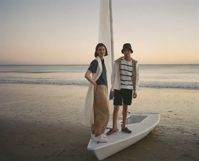 Uniqlo以海洋风为主题，推出海洋蓝、卡其色及缤纷绿等自然色调。（Uniqlo提供）