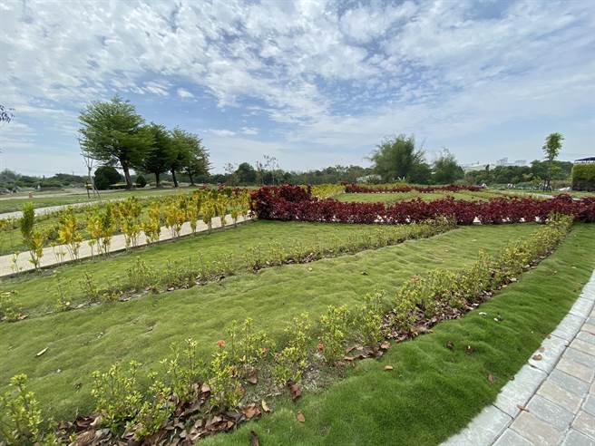 仁德生命纪念园区环保自然葬专区，从去年6月启用至今，已有665人提出申请。（曹婷婷摄）