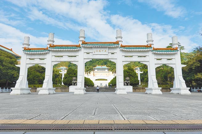 故宫博物院成为歷史建筑后，周边7项重要元素纳入文化景观，让保存从点扩大到面。图为「天下为公」牌坊。（故宫提供／张立勋台北传真）