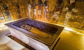 埃及「死者之城」古墓出土罕見陪葬品 墓主大有來頭