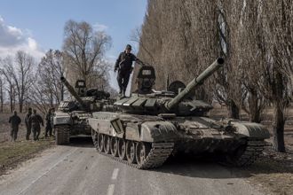 戰車工廠遭摧毀 烏克蘭替代品：垃圾場