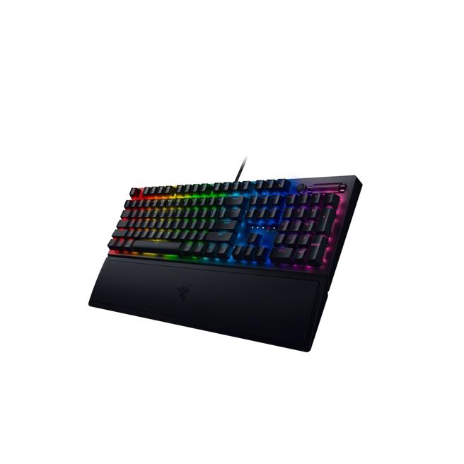 虾皮购物祭RAZER BLACKWIDOW V3黑寡妇蜘蛛幻彩版优惠，原价4390元，4月4日当天凌晨0点祭限量优惠价1元。（虾皮购物提供）