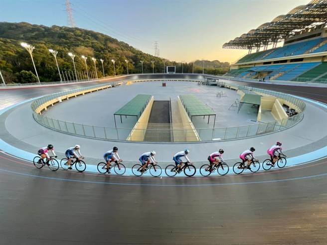 中市自由车场为国内自由车运动发展重要基地，提供国家训练与赛事需求。（台中市政府提供）.