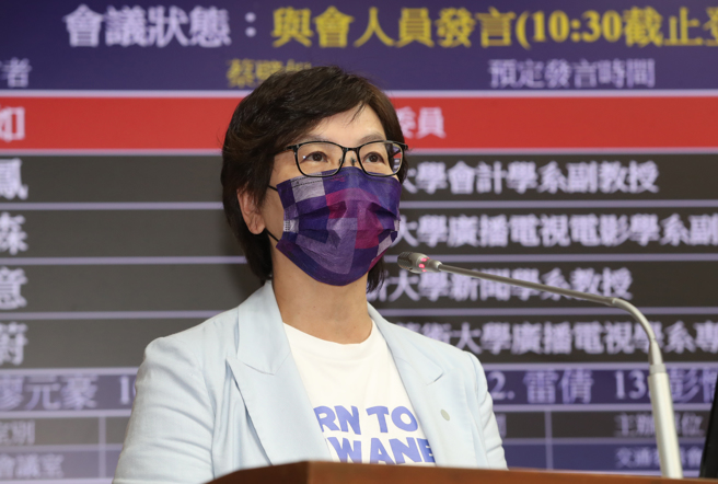 立法院交通委員會30日召開「近年多起新聞台爭議風波談國家通訊傳播委員會審照制度如何維護媒體自由與受眾權益」公聽會，民眾黨立委蔡壁如（見圖）發言。（劉宗龍攝）