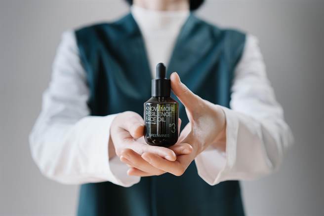 綠藤生機「改變一輩子對待肌膚和環境的方式」，終身每年一支產品。（綠藤生機提供） 