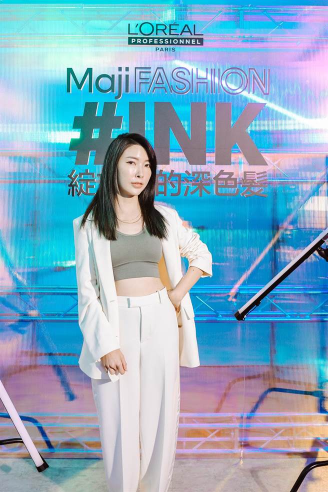 时尚KOL Leslie INK夜墨彩-潮水绿。（巴黎莱雅PRO提供） 