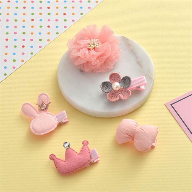 可爱布压夹5入组-多款任选，活动期间特价129元。（POYA宝雅提供） 