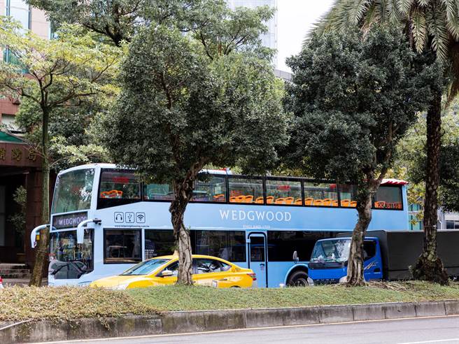 Wedgwood宠粉包车打造经典野草莓英式午茶餐点。（Wedgwood提供） 