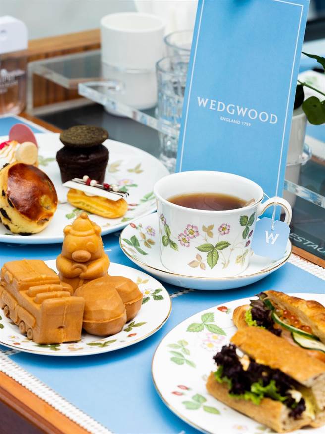 Wedgwood宠粉包车打造经典野草莓英式午茶餐点。（Wedgwood提供） 