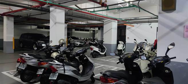 桃园市警局指出，目前桃园防空避难设施5587处，主要是地下室为主，民眾可至警方官网查询。（赖佑维摄）