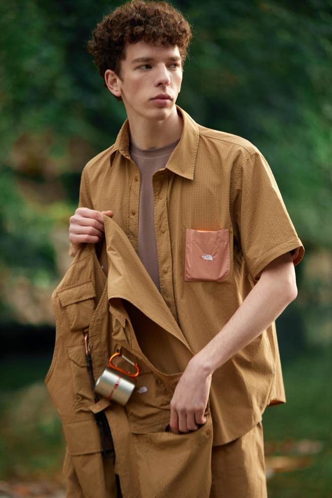 The North Face机能衬衫拥有隐形口袋便于携带小工具解决户外考验。（The North Face提供）